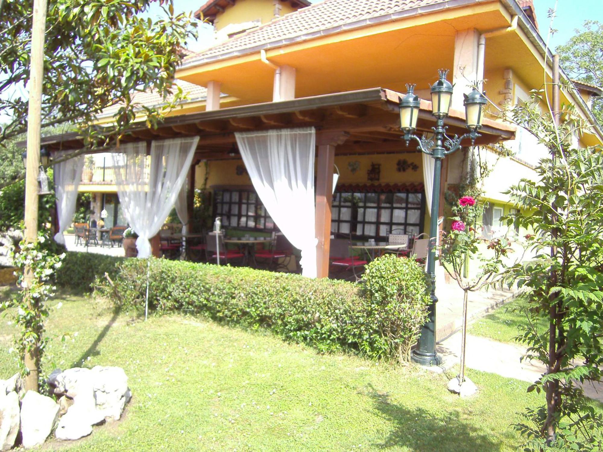 Hosteria Las Fuentes Rubayo Exteriér fotografie